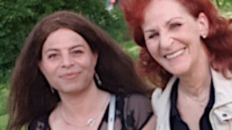 Ella (l.) mit ihrer Freundin Dagmar vor wenigen Wochen in Berlin.