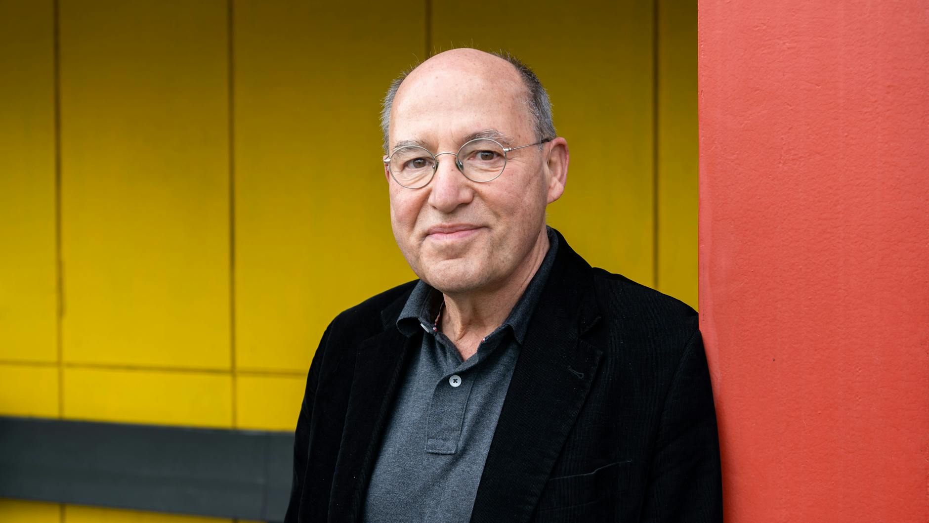 Auch an ihm kommt niemand vorbei: Gregor Gysi für die Linke in Treptow Köpenick.