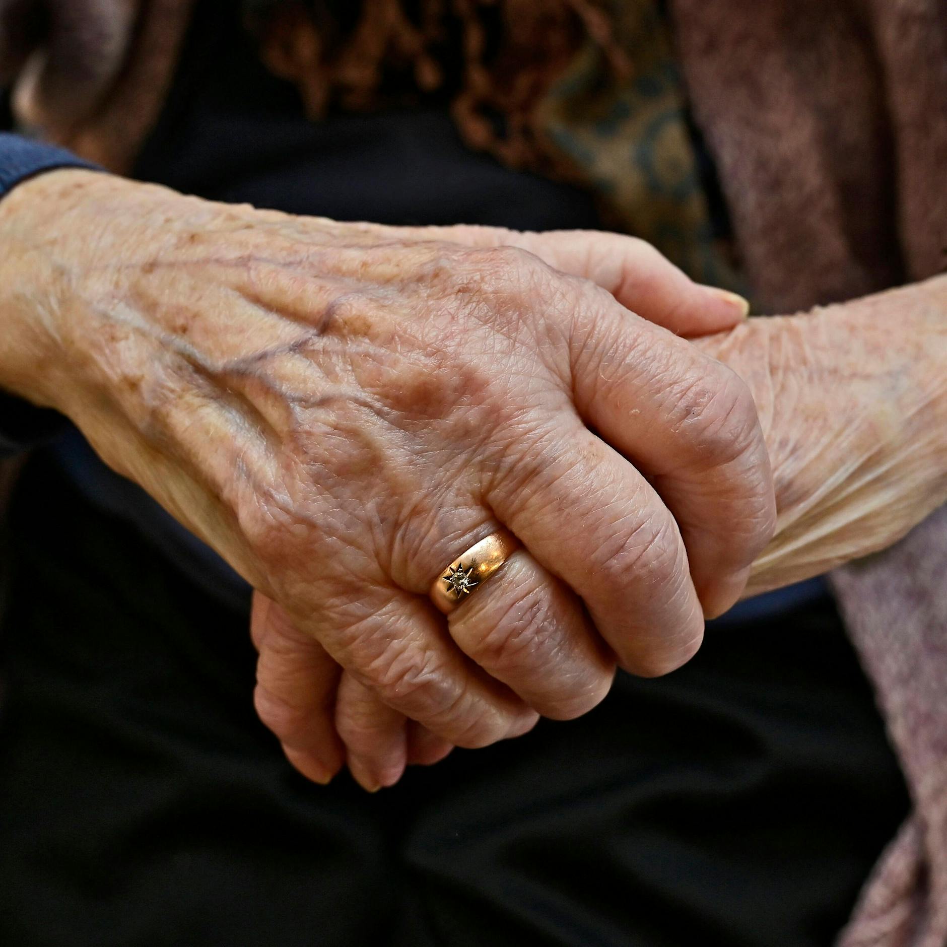 Studie: Corona drückt Lebenserwartung ähnlich wie der Zweite Weltkrieg