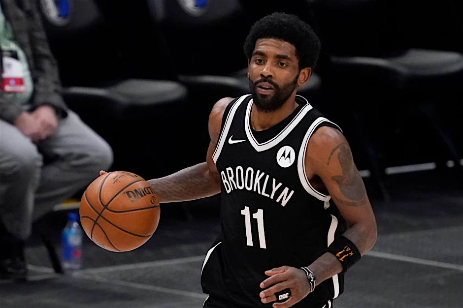 NBA-Superstar Kyrie Irving hat sich bislang mit ziemlicher Sicherheit nicht impfen lassen und darf deshalb nicht am Training und Heimspielen der Brooklyn Nets teilnehmen.