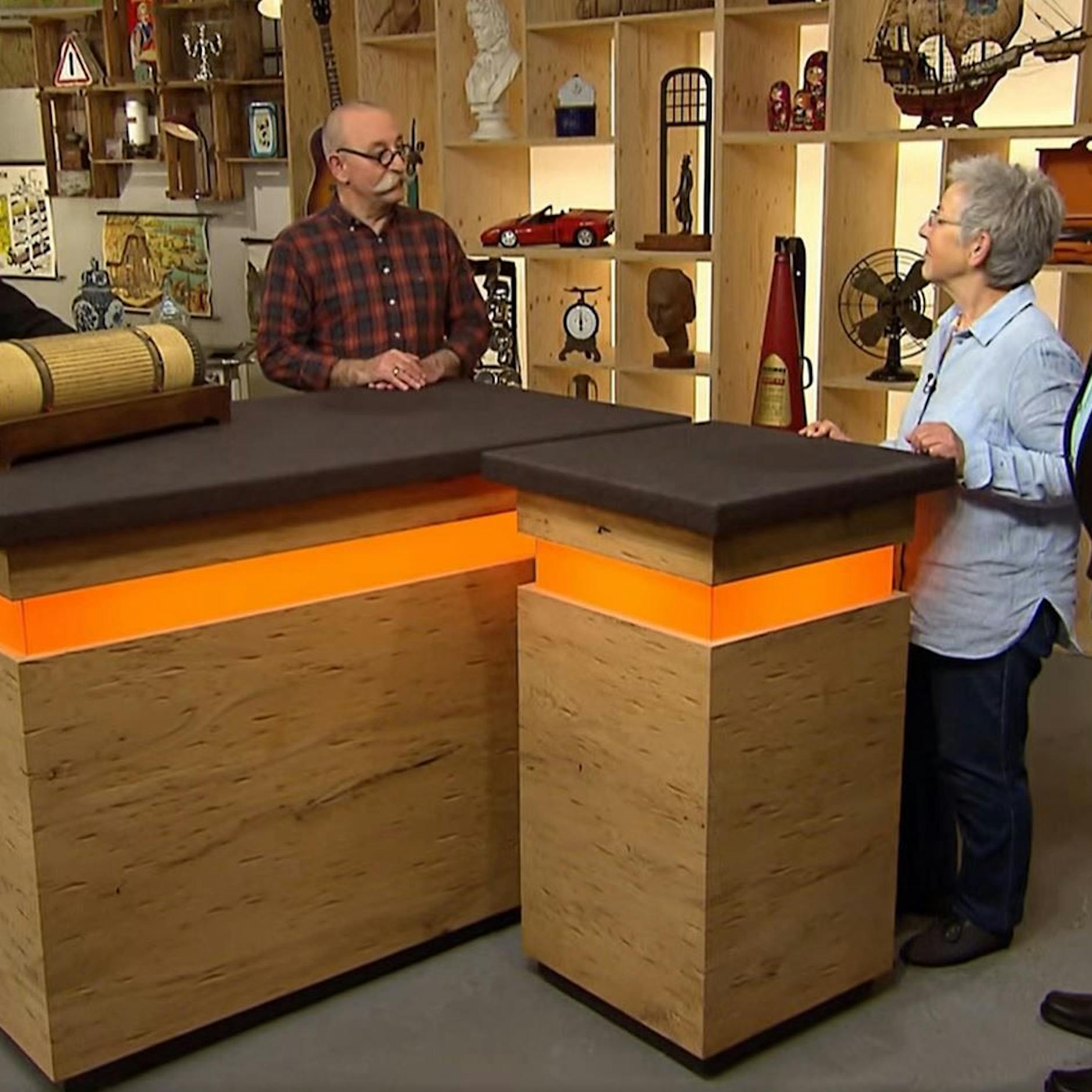 „Bares für Rares“-Experte Sven Deutschmanek gesteht Wissenslücke und setzt die Expertise zu niedrig an