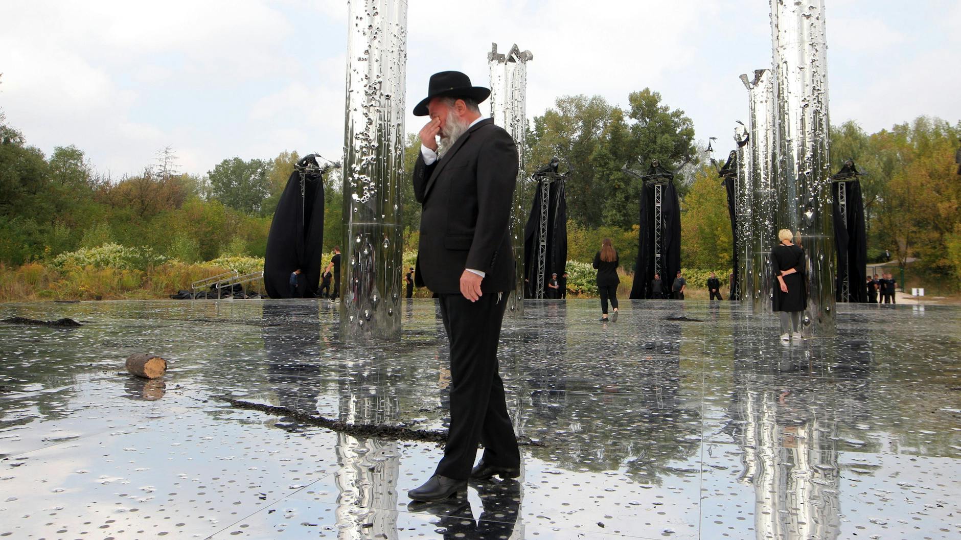 Gedenken am Mahnmal in Babyn Jar.