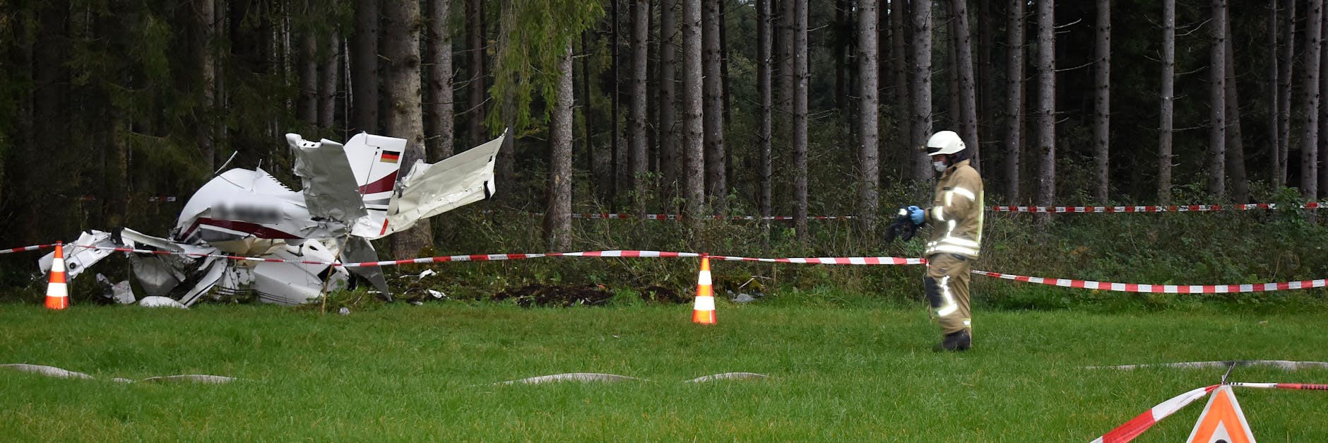 Die Unfallstelle im Ostallgäu: Hier stürzte ein Kleinflugzeug ab.