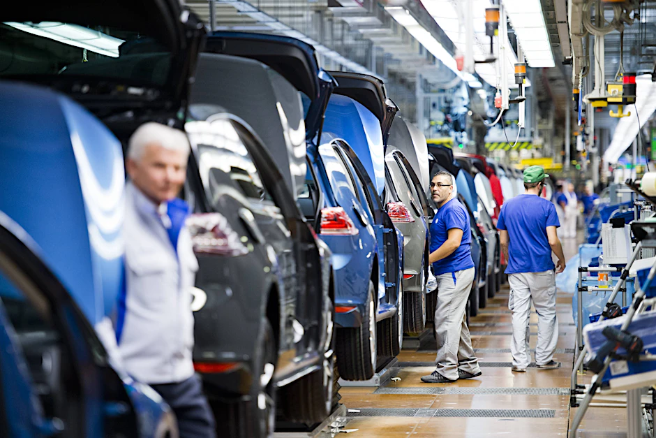 In Deutschland spielt die Automobilindustrie im Verhältnis zum BIP eine außergewöhnlich große Rolle.