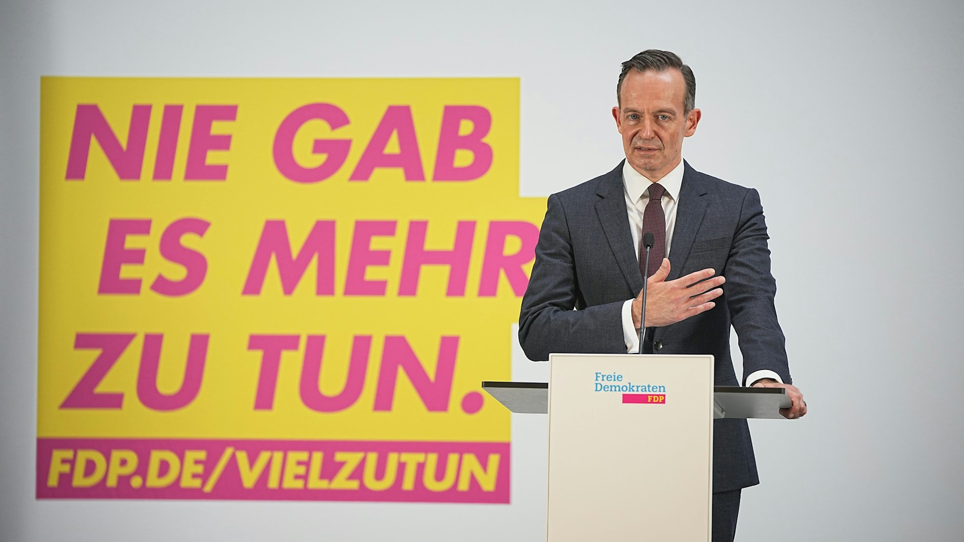 Volker Wissing, Generalsekretär der FDP, kündigte am Mittwoch an, dass seine Partei sowohl mit der Union als auch der SPD reden wird.