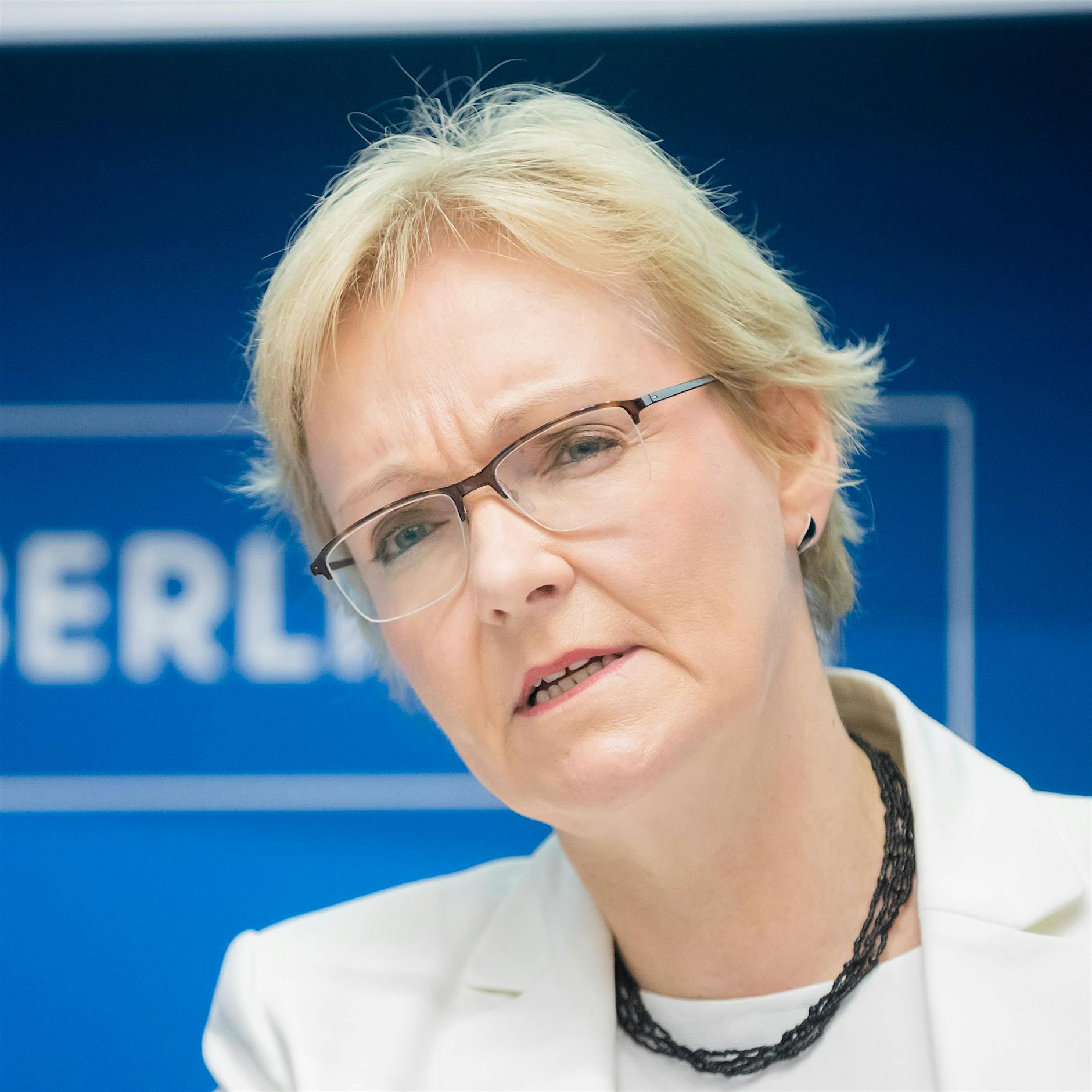 Pannen bei Berlin-Wahl: Landeswahlleiterin Petra Michaelis tritt zurück