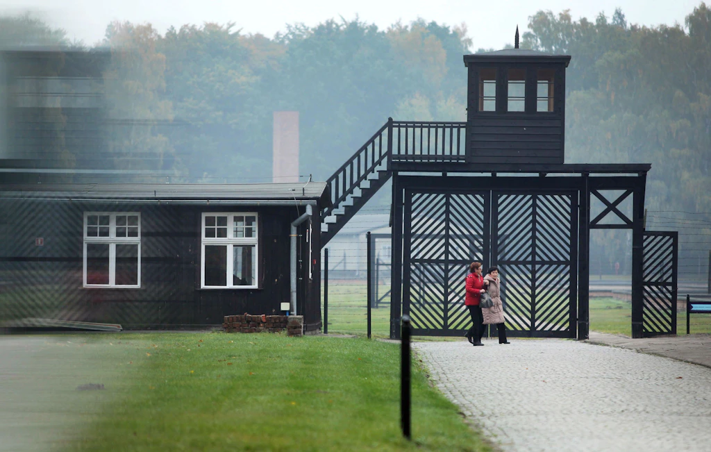 Heute sollte der Ex-KZ-Sekretärin Irmgard F. der Prozess gemacht werden –96-Jährige nach Flucht gefasst!