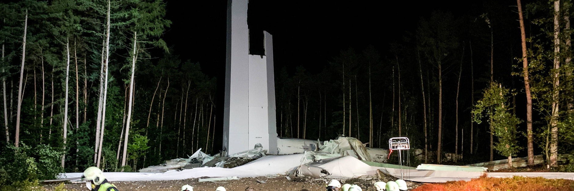 6 Millionen Euro Schaden - und die vorbereiteten Party-Zelte sind auch hin.