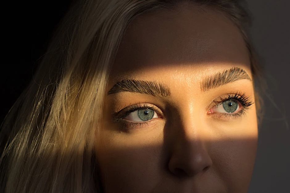 Wir blicken einander ständig in die Augen. Deshalb sollten sie nicht müde, sondern frisch aussehen.
