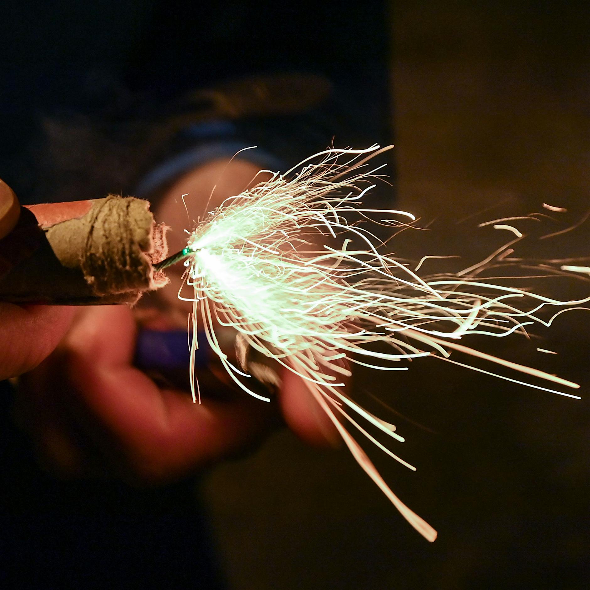 Böllerunfälle: Mehrere Tote und lebensgefährlich verletzte Menschen