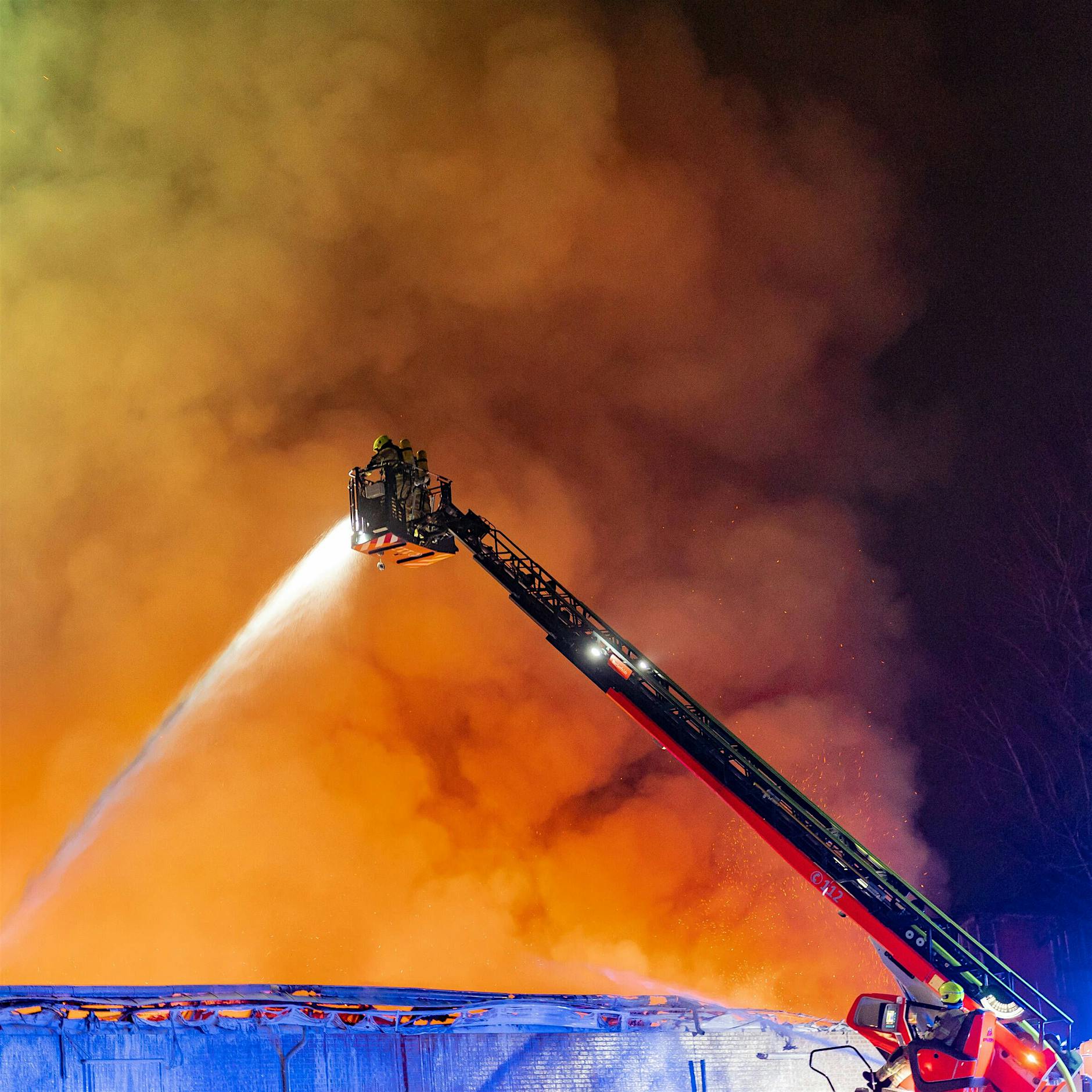 Feuerwehr zieht Bilanz: Weniger Einsätze, aber Angriffe auf Rettungskräfte