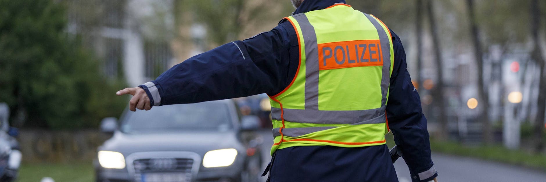 Schwerpunkt-Kontrolle der Polizei Köln auf der Luxemburger Straße in Köln am 05.04.2017. Foto:xC.xHardtx/xFuturexImage