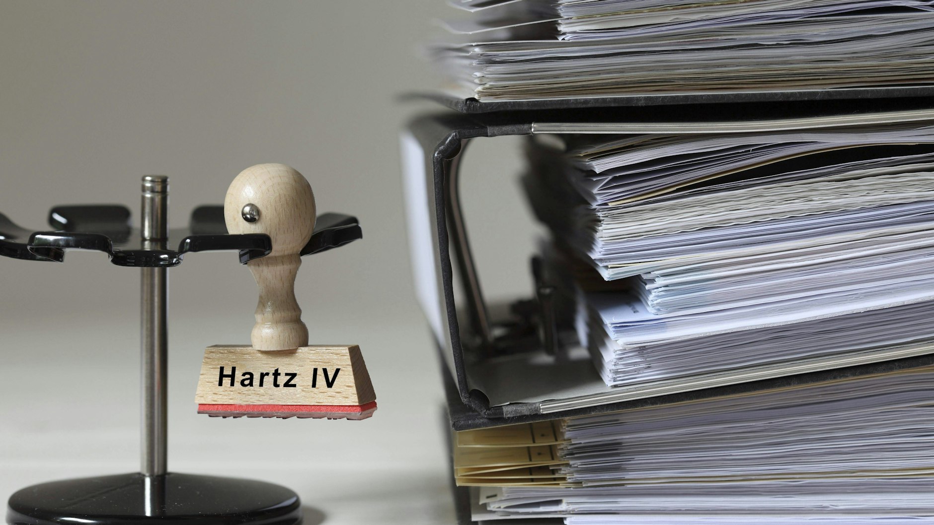 Die Hartz-IV-Gesetze.