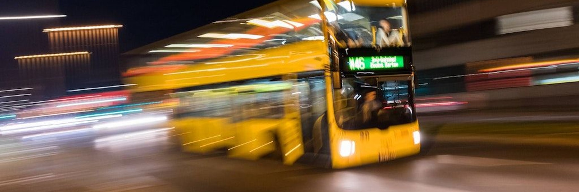 Die BVG setzt für ihren Service normale Linienbusse ein.