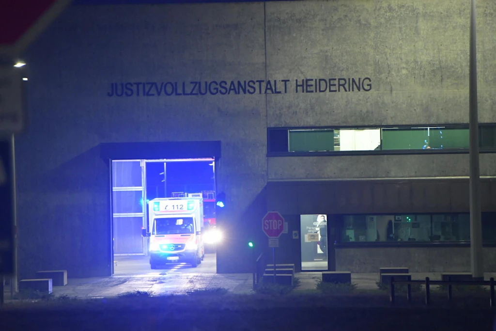 JVA Großbeeren: Schwerverletzter bei Brand in Zelle