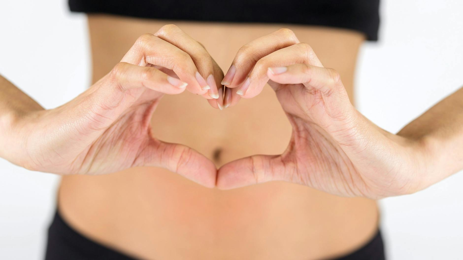 Dem Bauch zuliebe: Mit unserer Ernährung beeinflussen wir maßgeblich die Zusammensetzung unserer Darmflora.
