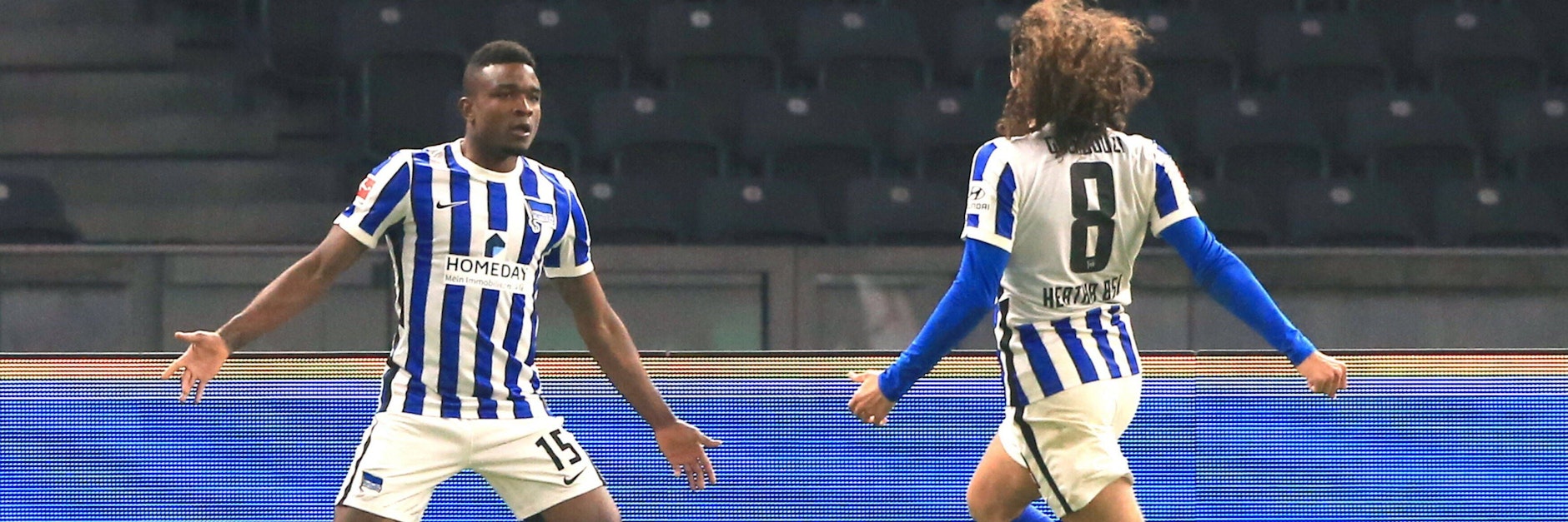 Jhon Cordoba (l.) will Sonnabend wieder mit Matteo Guendouzi juebeln. Schließlich spielt Herthas Stürmer bei seinem Ex-Klub 1. FC Köln.