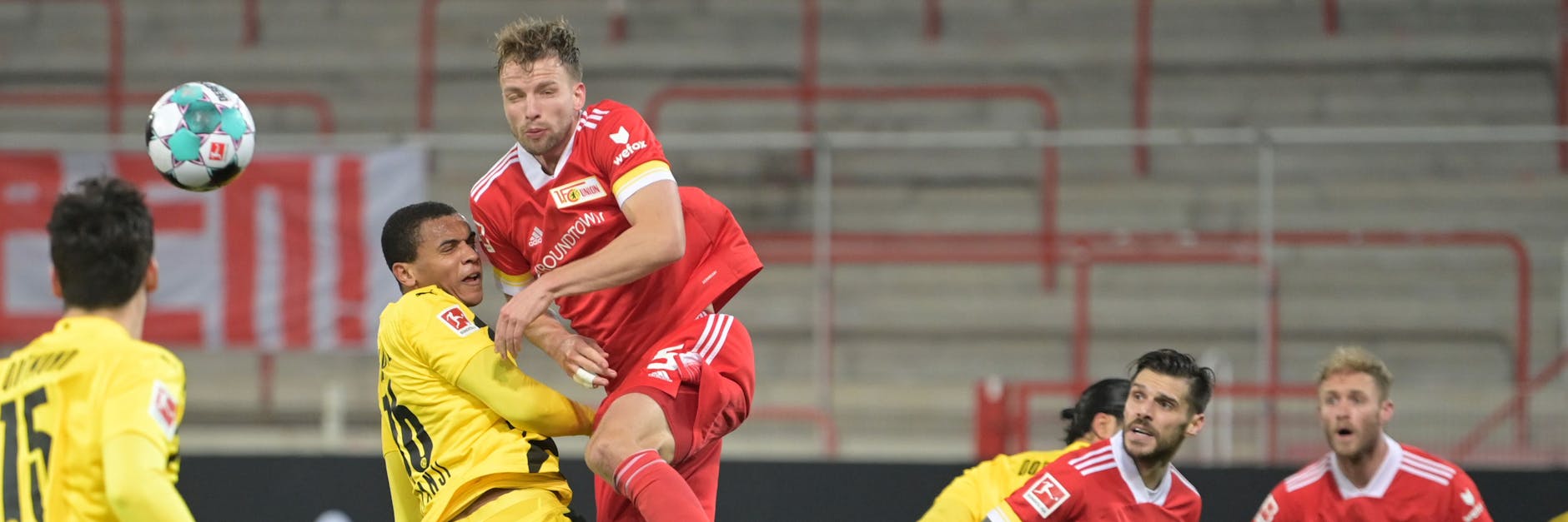 Ließen sich bei ihrem letzten Freitagabend-Auftritt in der Försterei auch von Dortmund nicht die Butter vom Brot nehmen: Daran wollen Marvin Friedrich (2. v. l.), Christopher Trimmel & Co. auch gegen Leverkusen anknüpfen. 