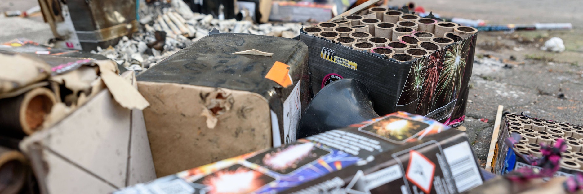 So sah es nach der Silvesternacht 2019/2020 in Prenzlauer Berg aus. In diesem Jahr gab es viel weniger Böller-Müll.