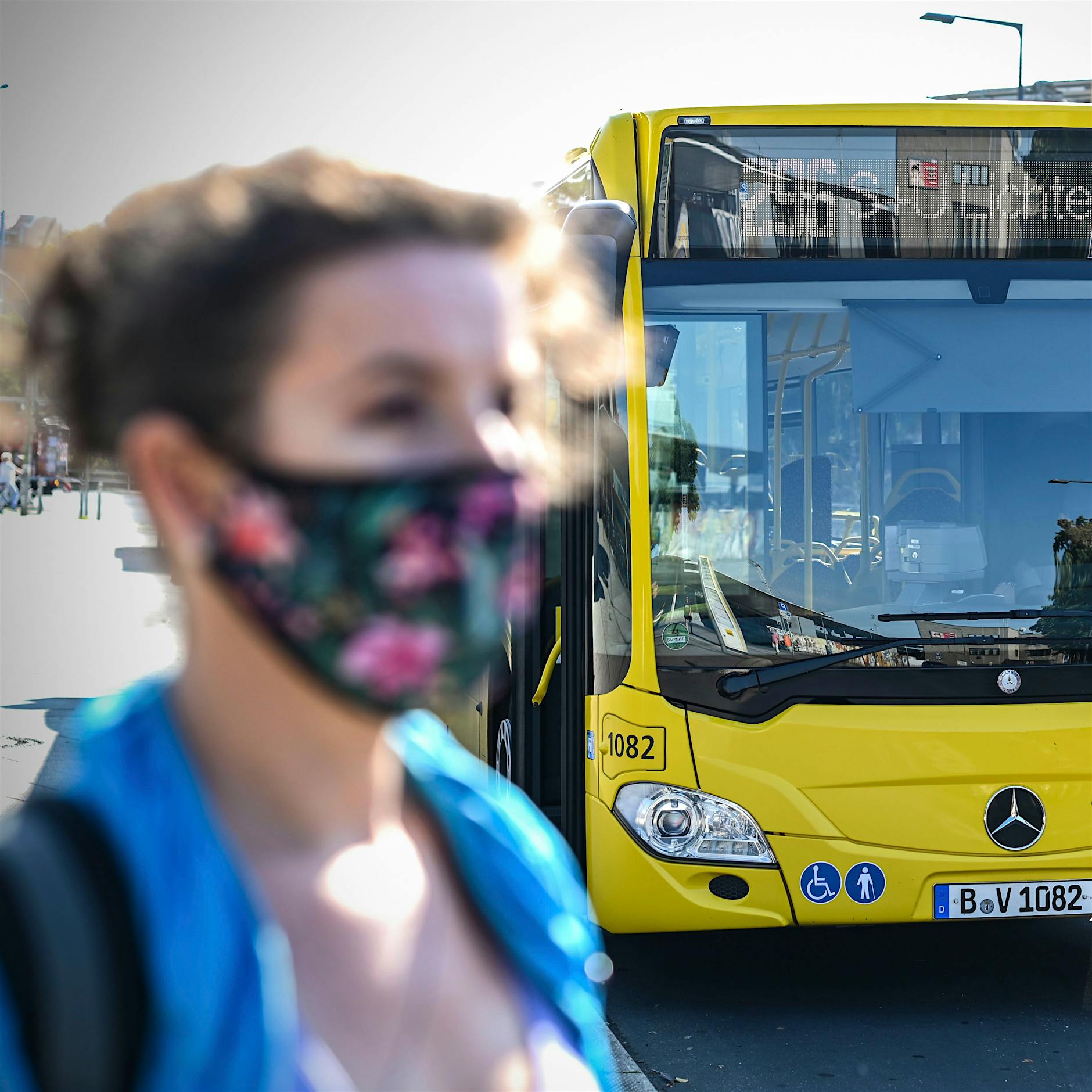 Warum in BVG-Bussen die vordere Tür für Fahrgäste geschlossen bleibt