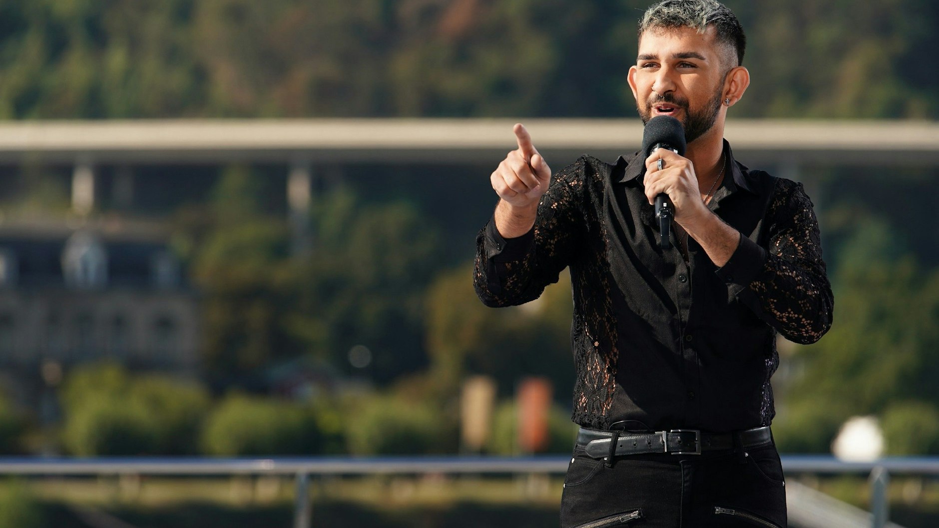 Sehen wir diesen DSDS-Kandidaten schon bald im Dschungelcamp? Max Hatton will jedenfalls genau dort hin.