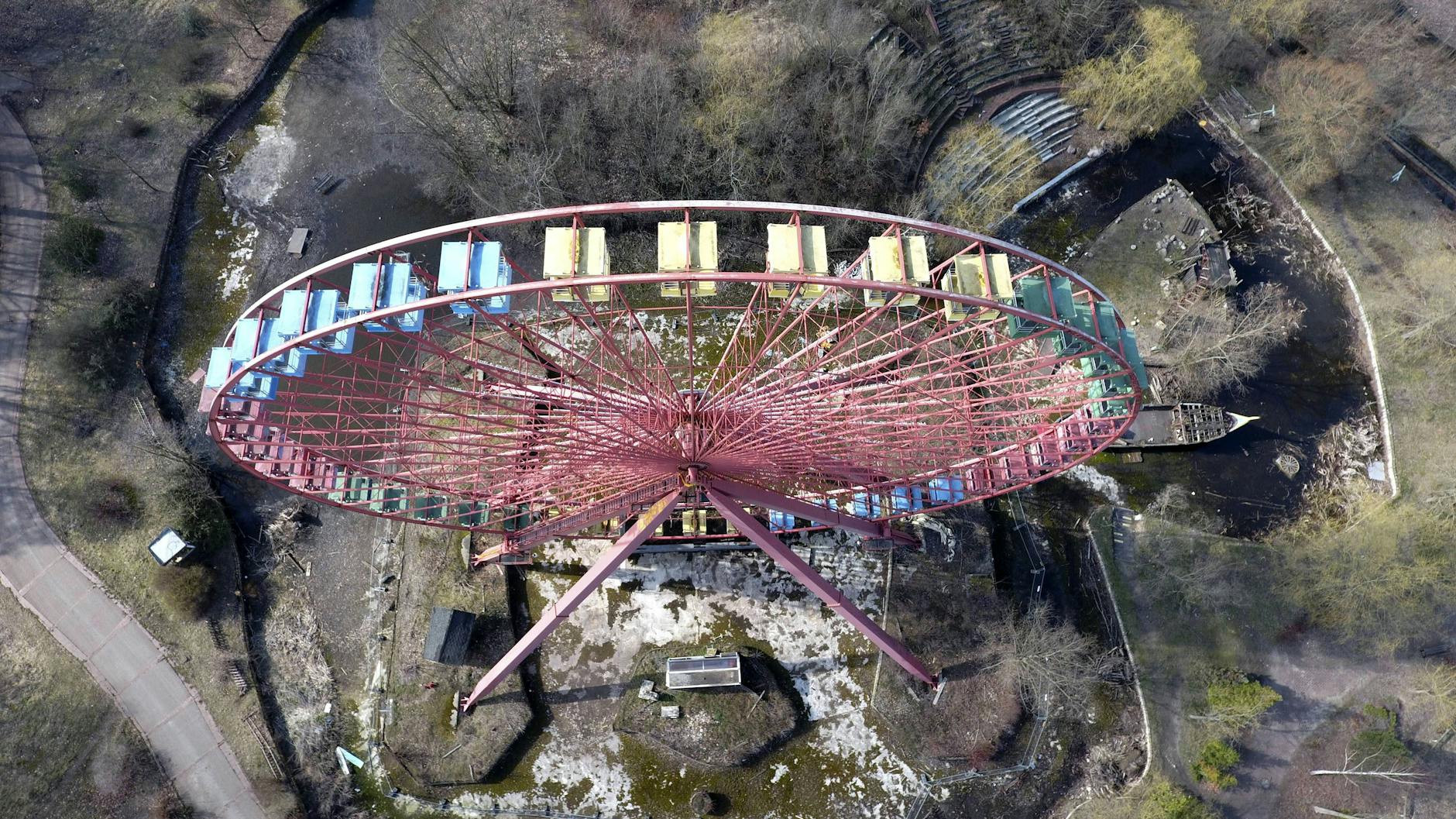 Im November 2001 setzte sich das Riesenrad zum letzten Mal für Besucher in Bewegung.
