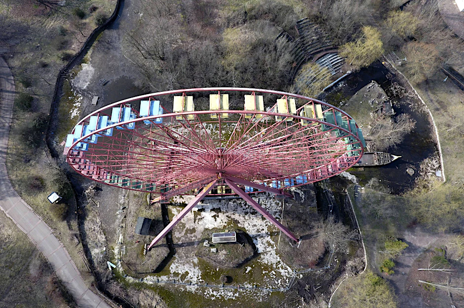Im November 2001 setzte sich das Riesenrad zum letzten Mal für Besucher in Bewegung.