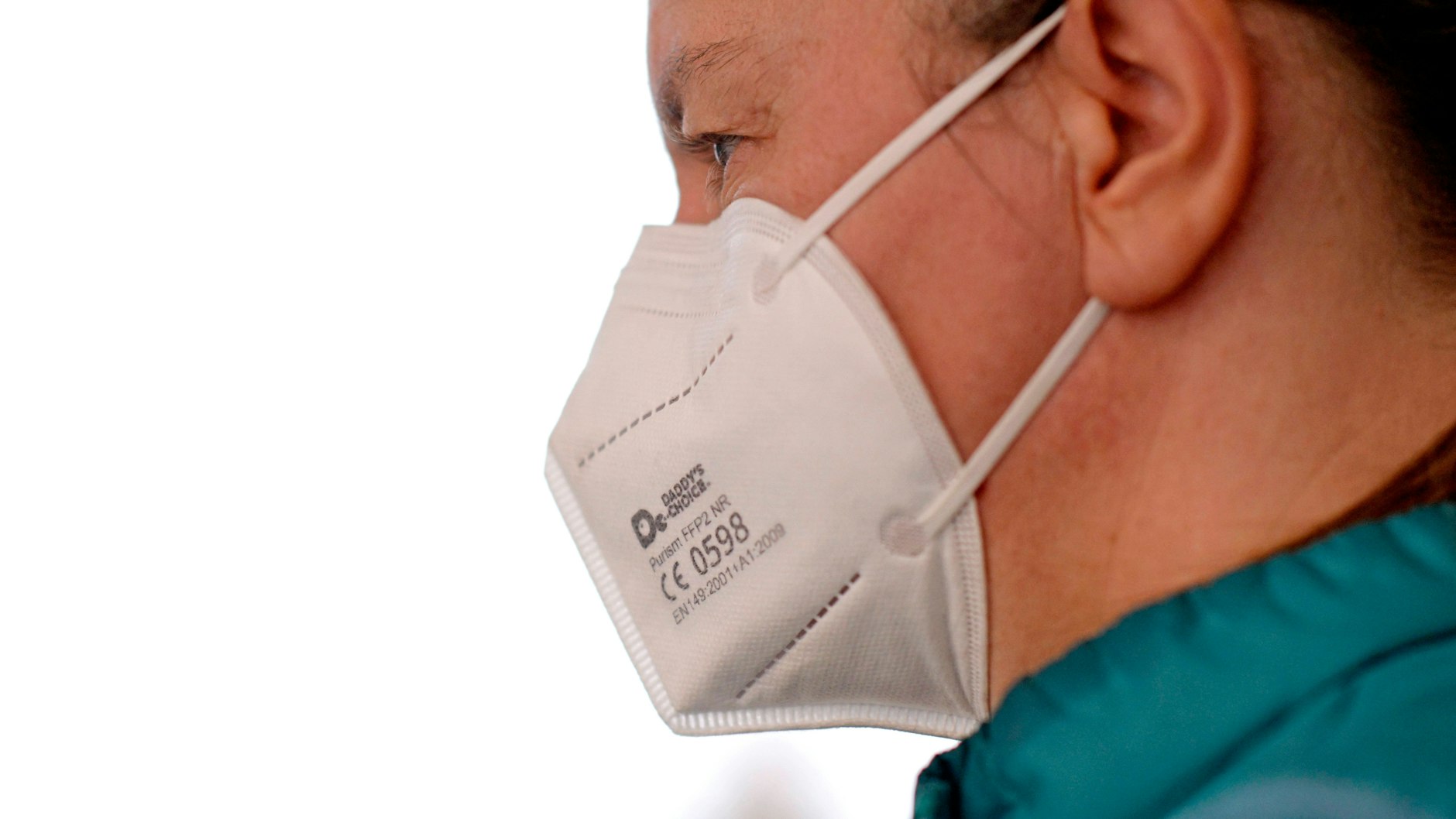 In Bayern gilt bereits ab Montag eine FFP2-Maskenpflicht im ÖPNV und Einzelhandel.