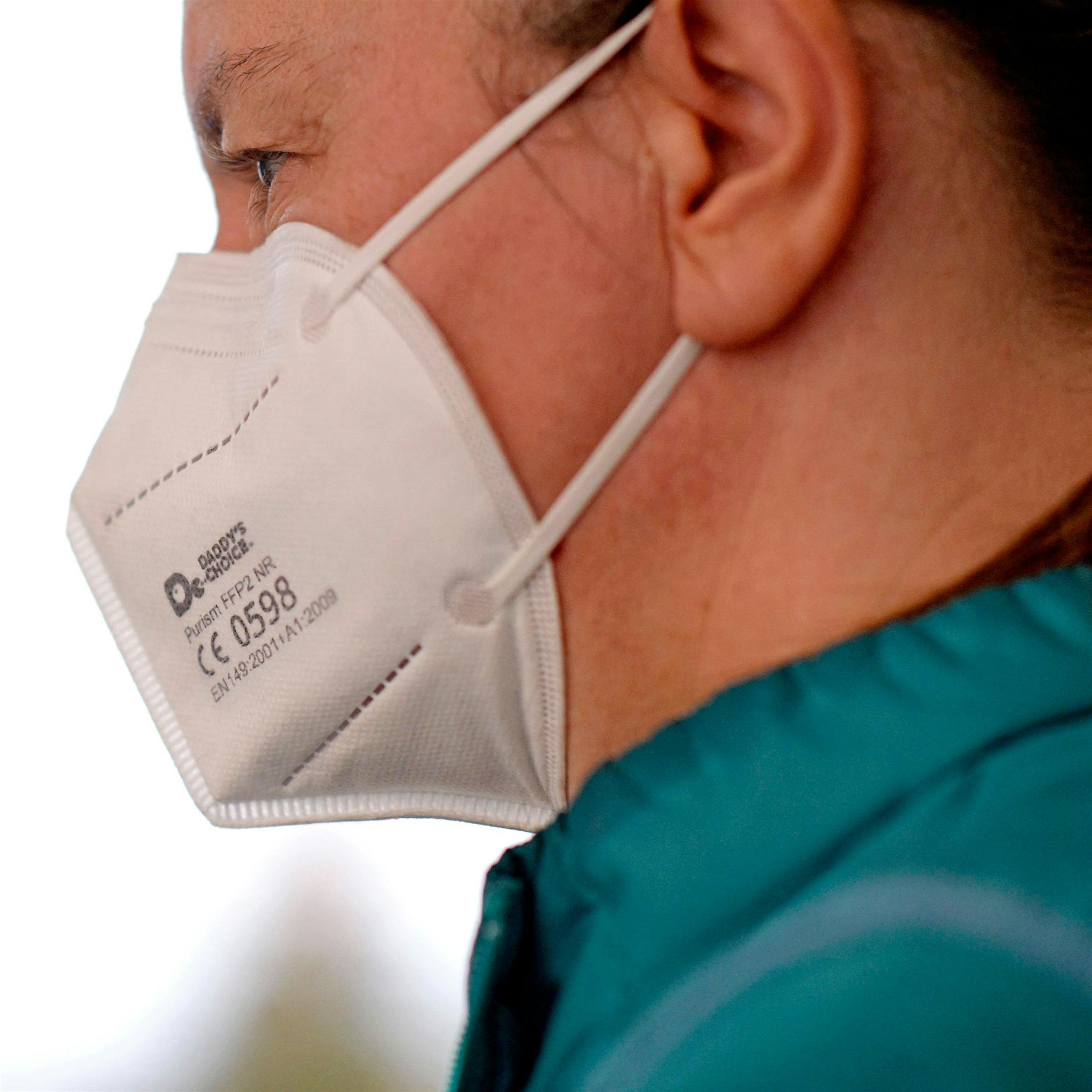 Kann man FFP2-Masken wiederverwenden?