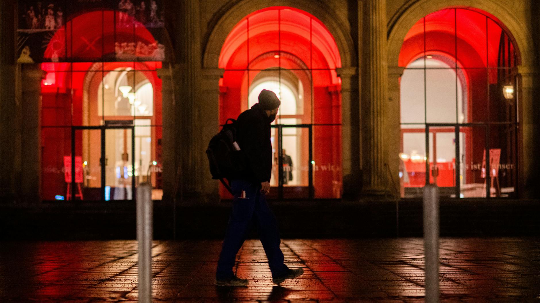 Kommt sie nun, die nächtliche Ausgangssperre? Klar ist jedenfalls, dass die Corona-Maßnahmen erneut verschärft werden sollen.