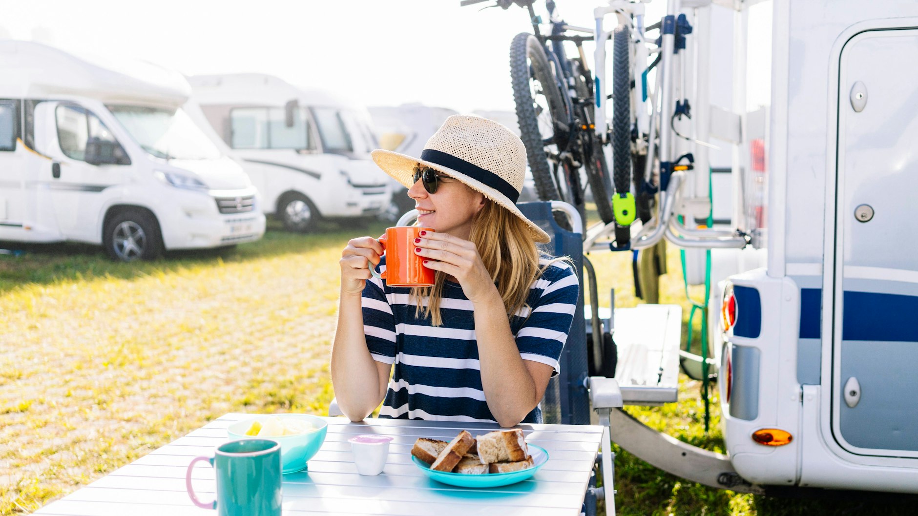 Stylish on the road: Campingplätze werden 2021 einen noch größeren Andrang erleben, weil Auslandsurlaub wegen Corona vorerst noch wegfallen muss.