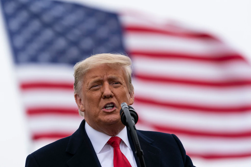 Keine Einsicht, keine Reue: Trump verabschiedet sich und lobt sich selbst