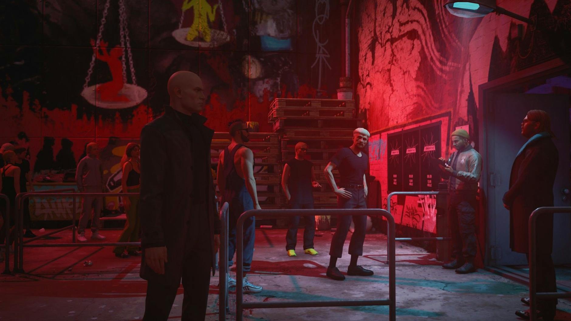 In die Berliner Clubwelt mit guten Sounds und Lichteffekten führt eine Episode in „Hitman 3“.