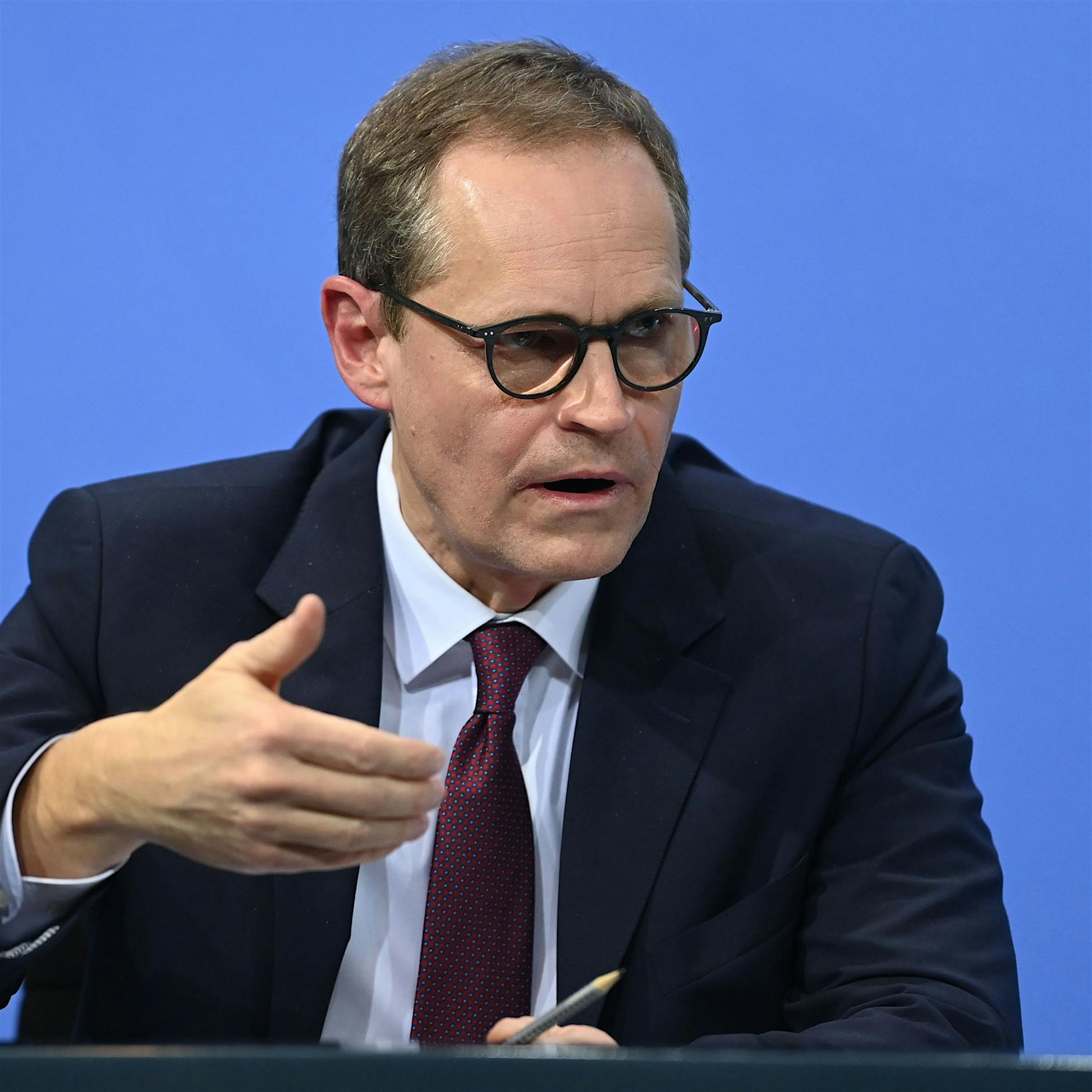 Müller: Debatte über Lockdown-Lockerungen ist „wenig sinnvoll“