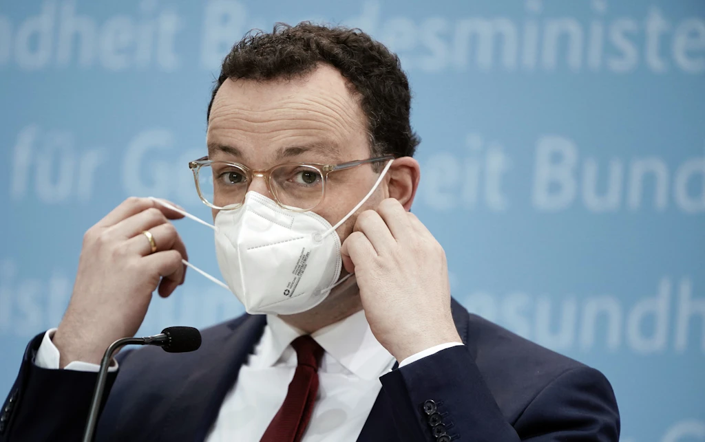 Jens Spahn bittet gesetzlich Krankenversicherte zur Kasse