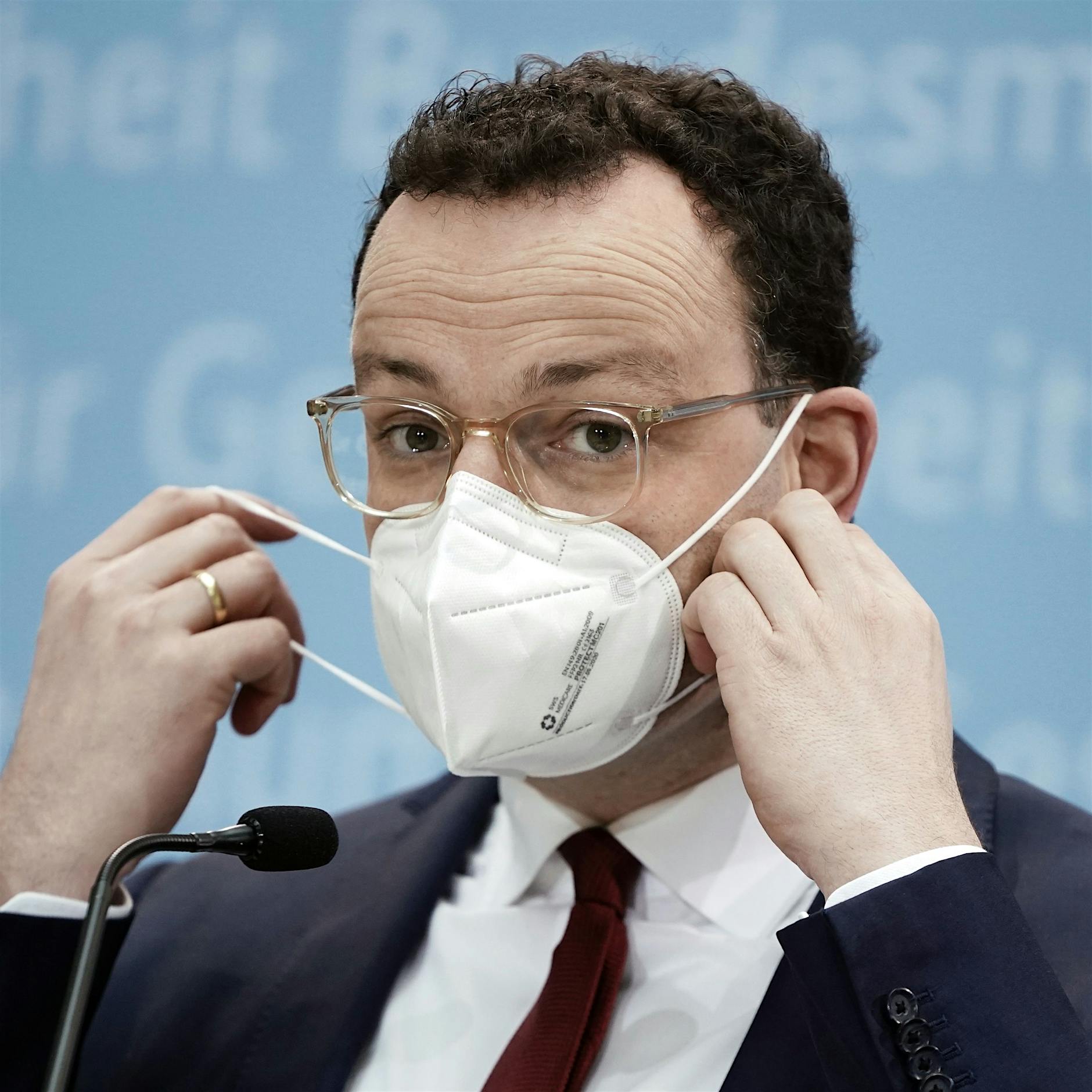 Jens Spahn bittet gesetzlich Krankenversicherte zur Kasse