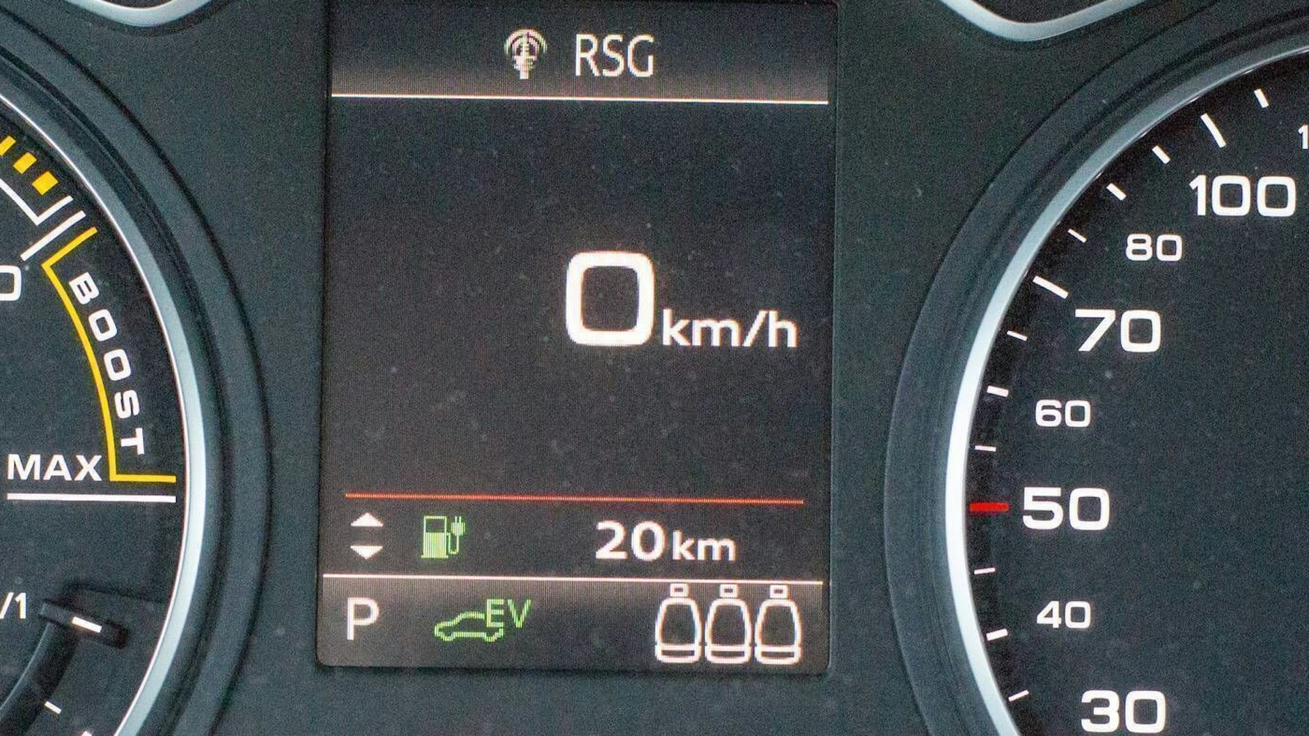 Huch, nur noch 20 Kilometer Reichweite? Das soll E-Auto-Fahrer künftig nicht mehr schocken.