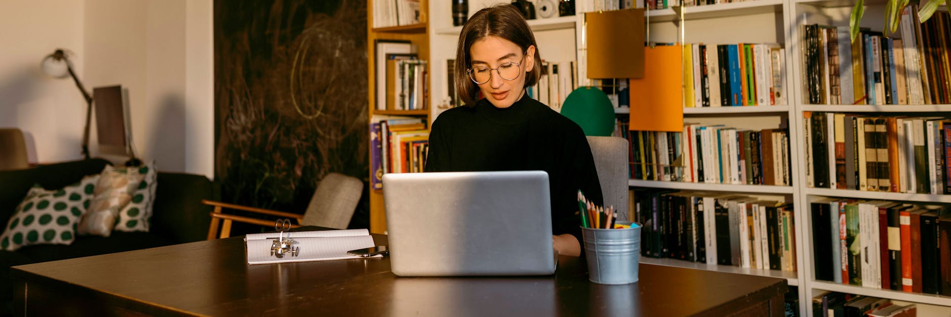 Beim Arbeiten im Homeoffice müssen auch Arbeitnehmer einiges beachten.