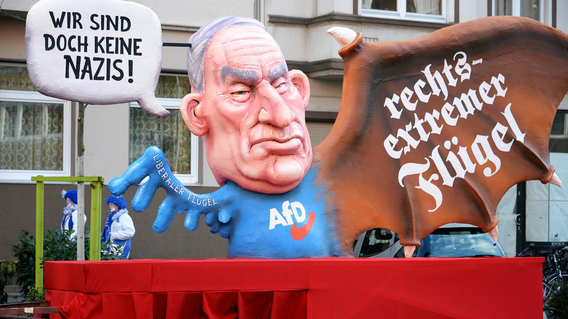 Rosenmontagszug in Düsseldorf im Jahr 2018 mit der AfD-Gallionsfigur Alexander Gauland.