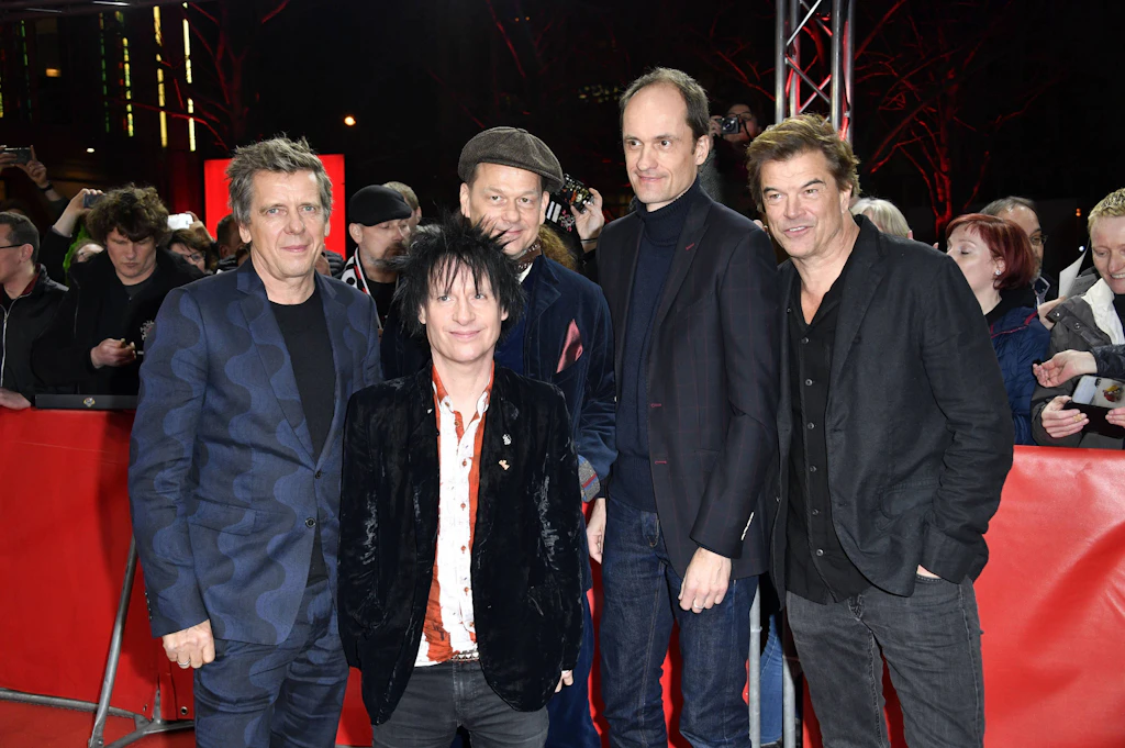 Tote Hosen: Schlagzeuger Vom Ritchie ist jetzt Deutscher