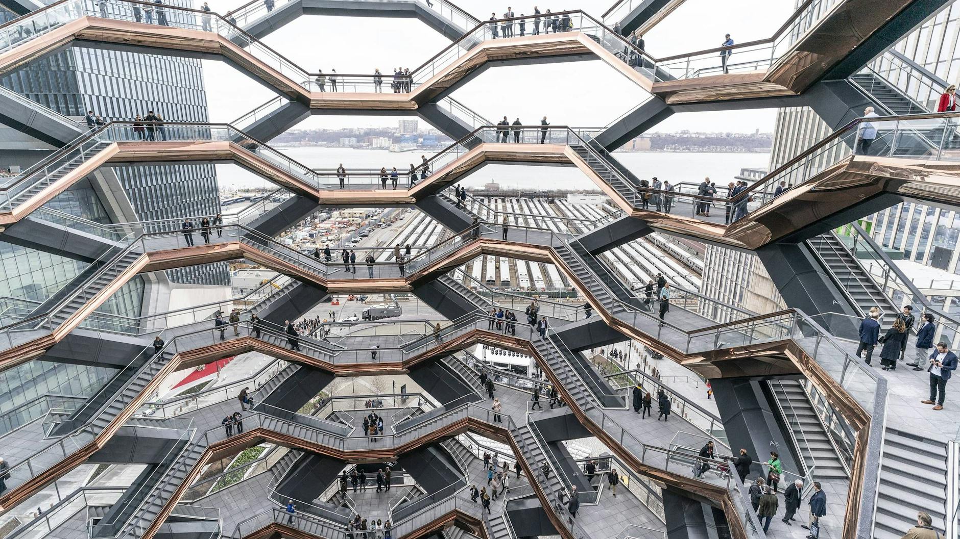 374 Meter „responsive neighborhood“: Innenansicht des Hochhauskomplexes Hudson Yards.