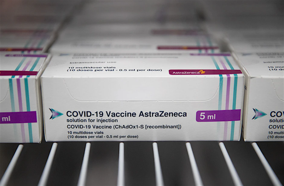 Die Europäische Kommission hat den Vertrag zwischen der EU und dem Impfstoff-Hersteller Astrazeneca veröffentlicht.