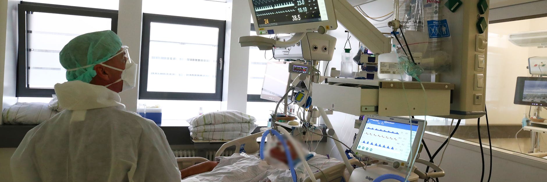 Ein Corona-Patient auf einer Intensivstation.