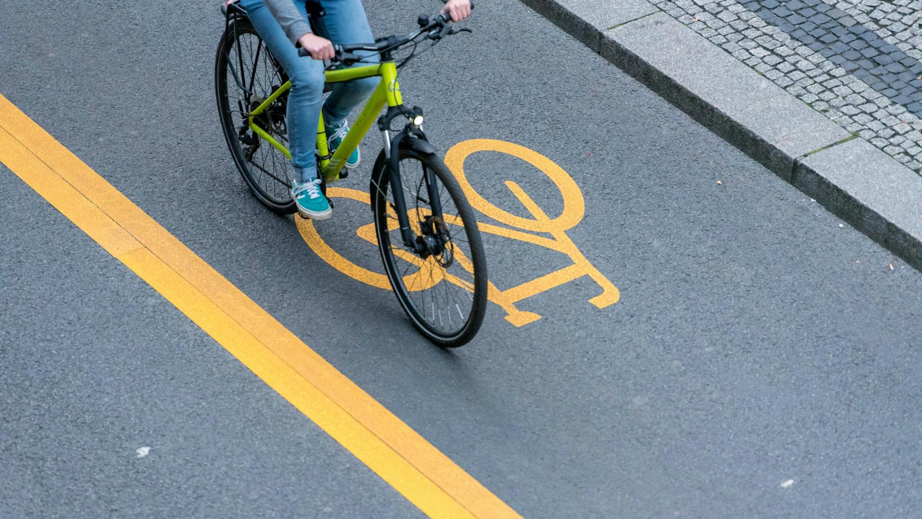 Ein Pop-up-Radweg in Berlin.