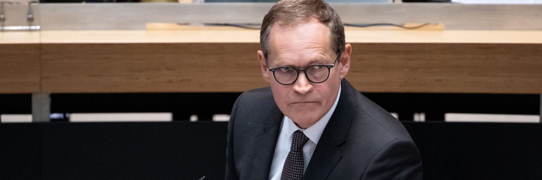 Michael Müller (SPD), Regierender Bürgermeister von Berlin, während der Sondersitzung im Berliner Abgeordnetenhaus