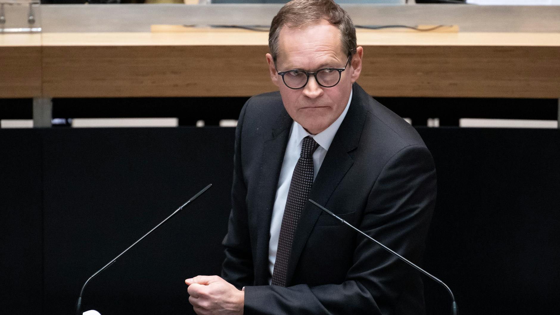 Der Regierende Bürgermeister Michael Müller bei seiner Regierungserklärung, in der er die Berliner Unternehmer kritisierte. 