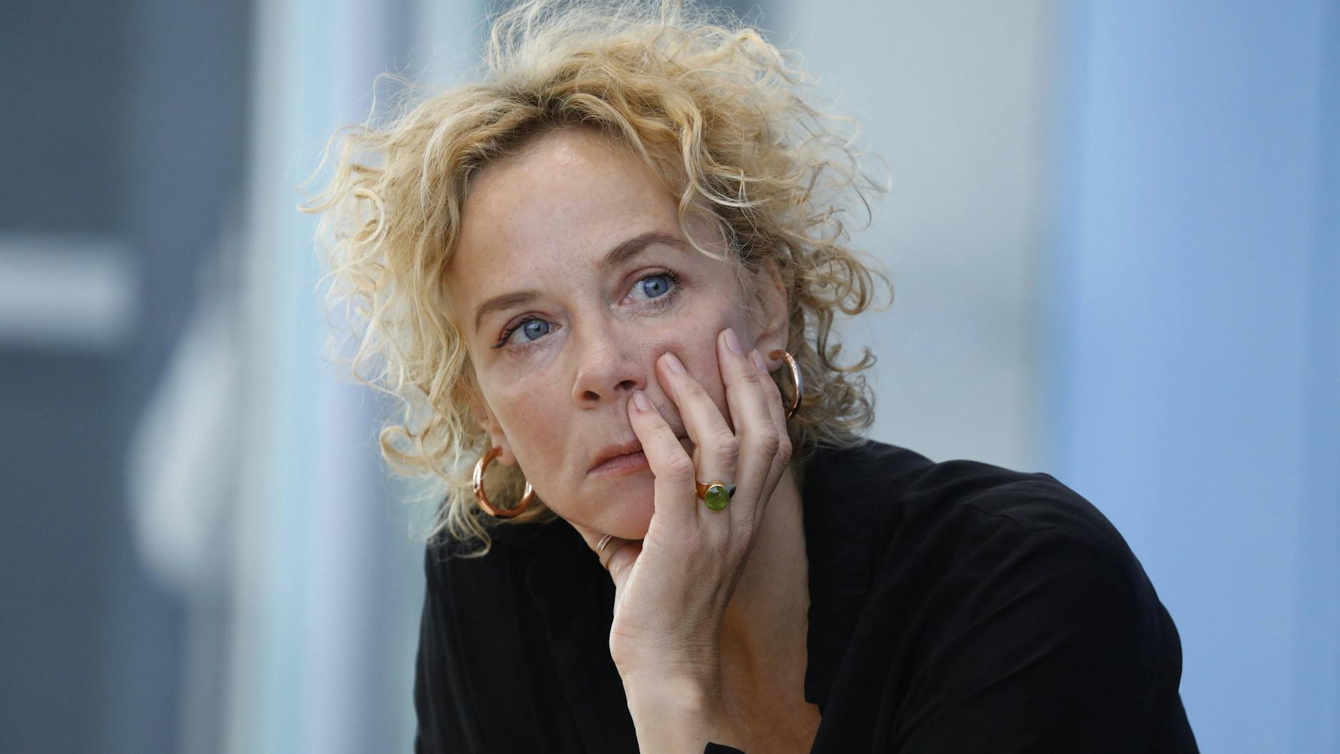 Die Schauspielerin Katja Riemann engagiert sich für Geflüchtete.