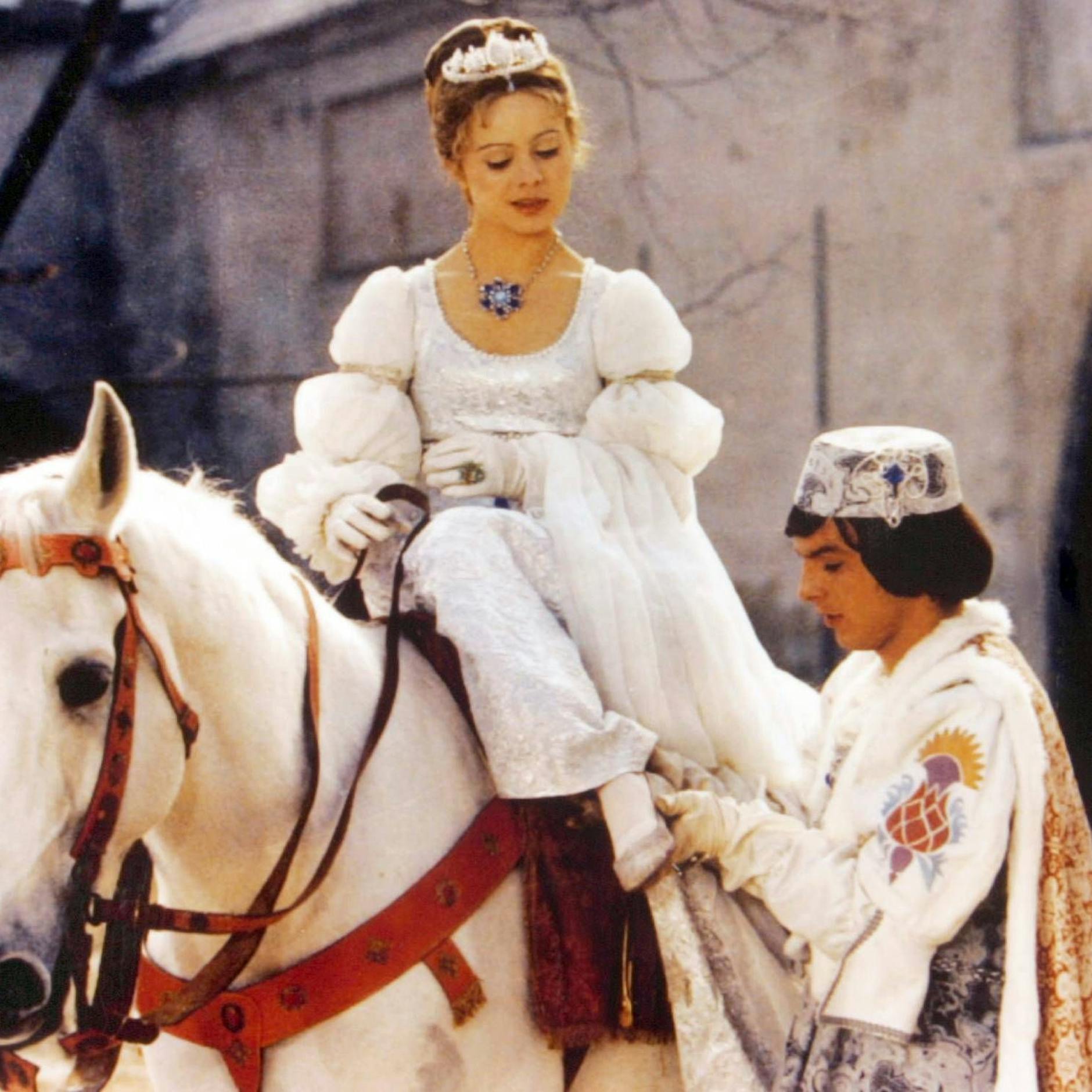 „Drei Haselnüsse für Aschenbrödel“: Jetzt können Sie das schönste Märchen des DDR-Fernsehens jeden Tag anschauen