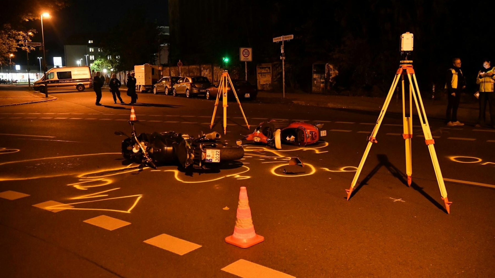 Am Unfallort in Friedrichshain.