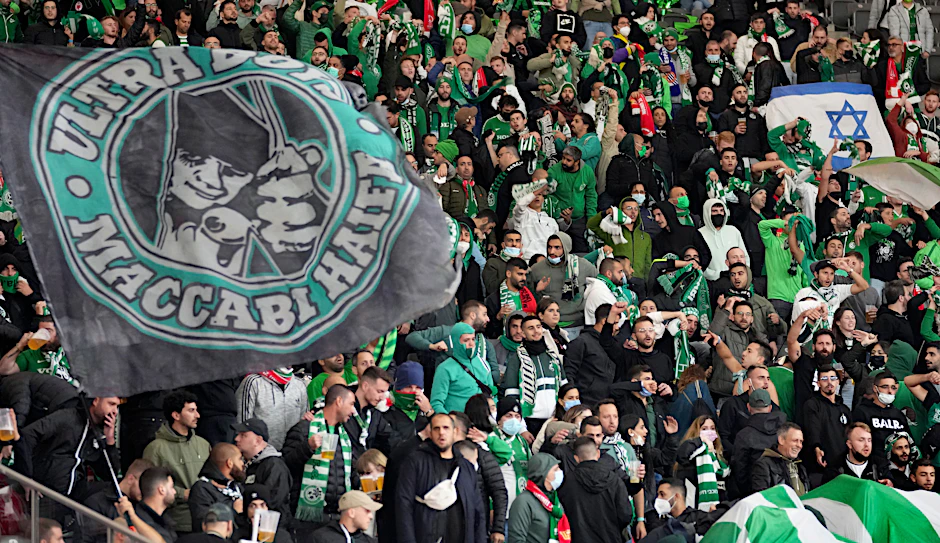 Der Gästeblock von Maccabi Haifa beim Europapokal-Spiel gegen den 1. FC Union Berlin am Donnerstagabend.&nbsp;&nbsp;